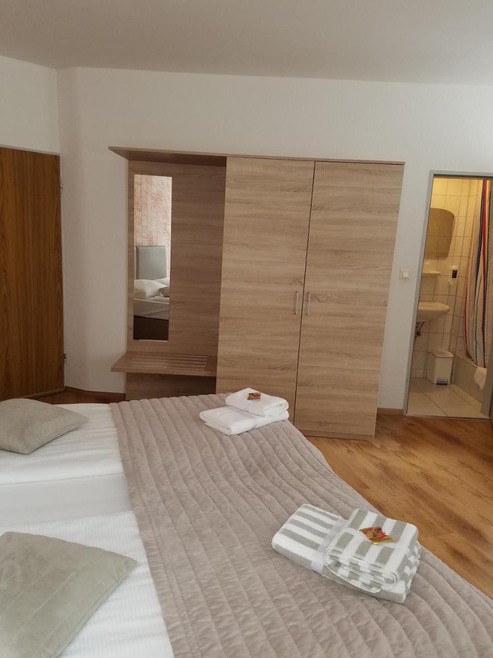 Hotel Monopol Hilden Kültér fotó