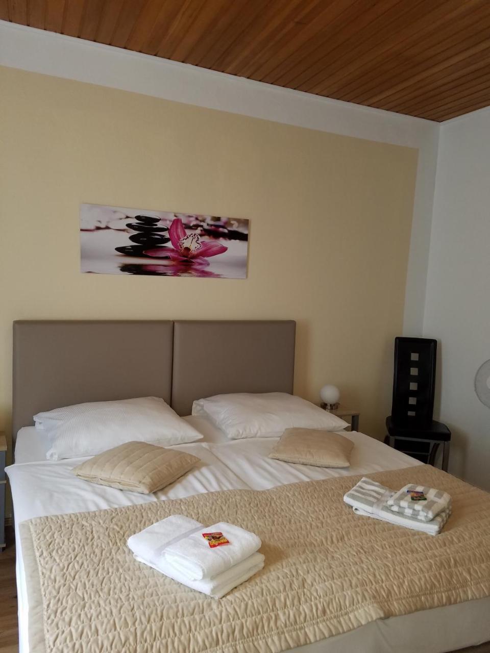 Hotel Monopol Hilden Kültér fotó