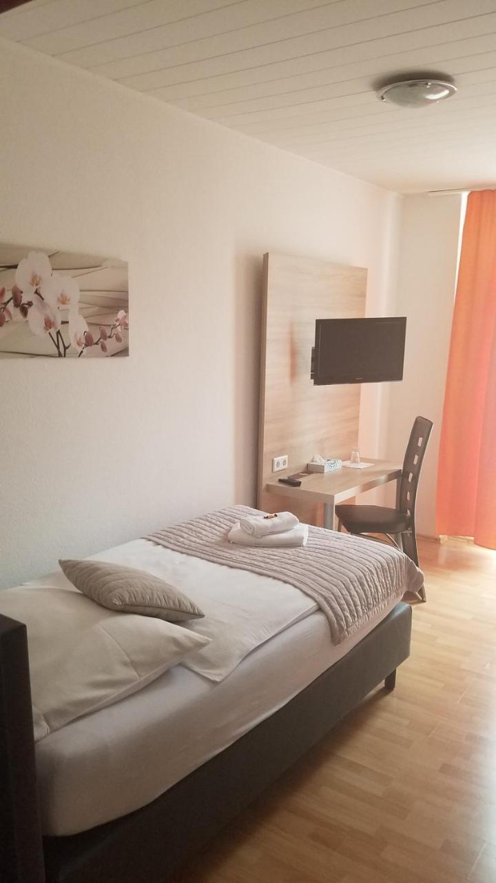 Hotel Monopol Hilden Kültér fotó