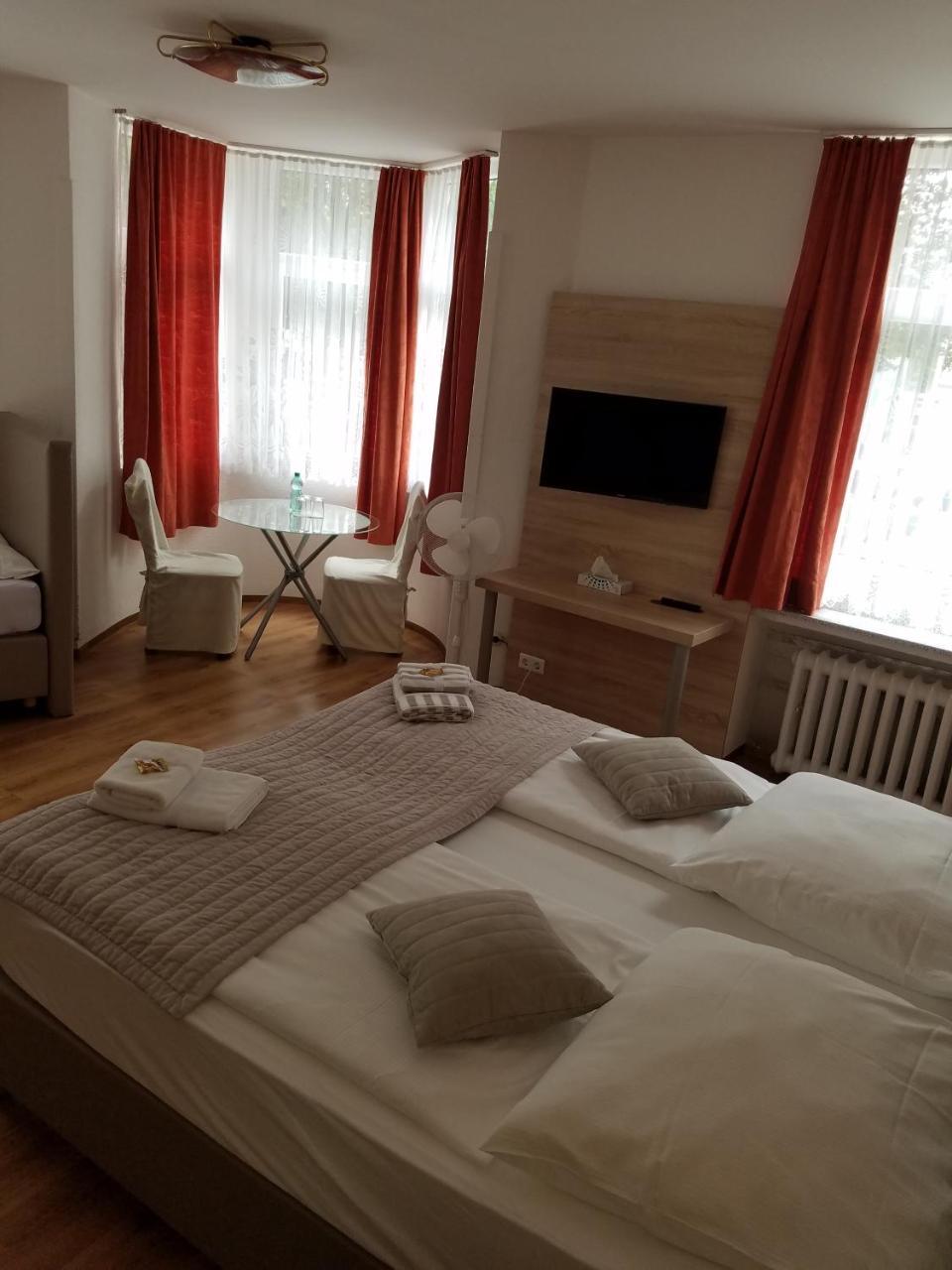 Hotel Monopol Hilden Kültér fotó