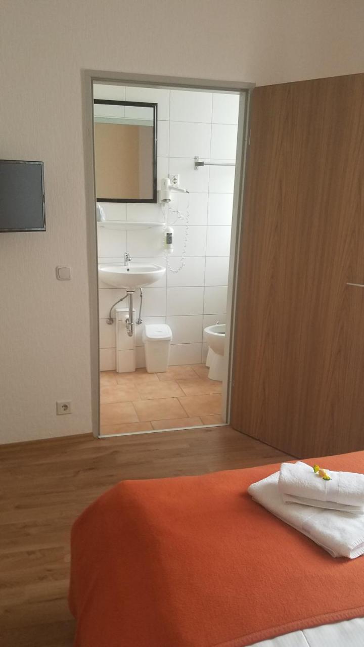 Hotel Monopol Hilden Kültér fotó