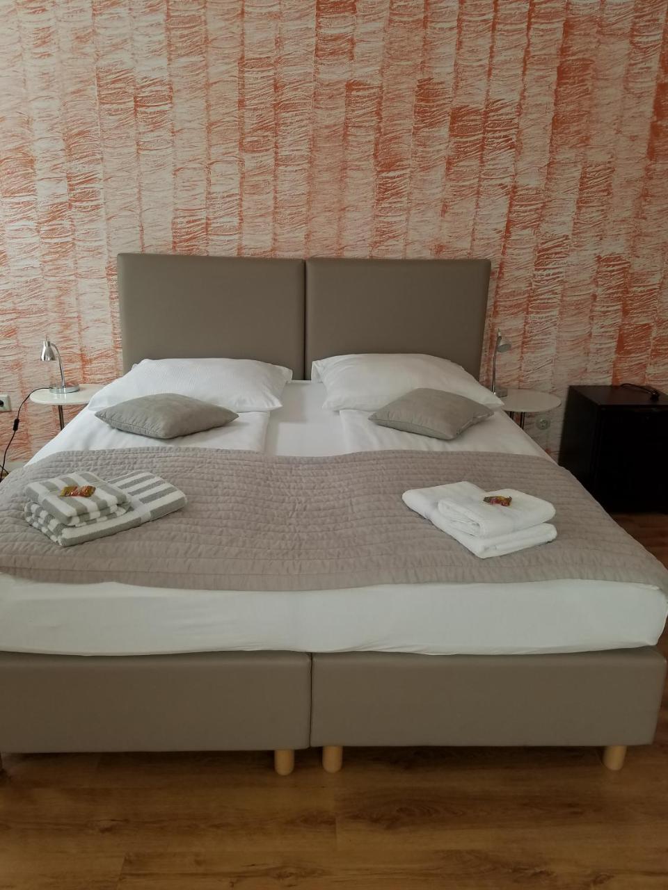 Hotel Monopol Hilden Kültér fotó