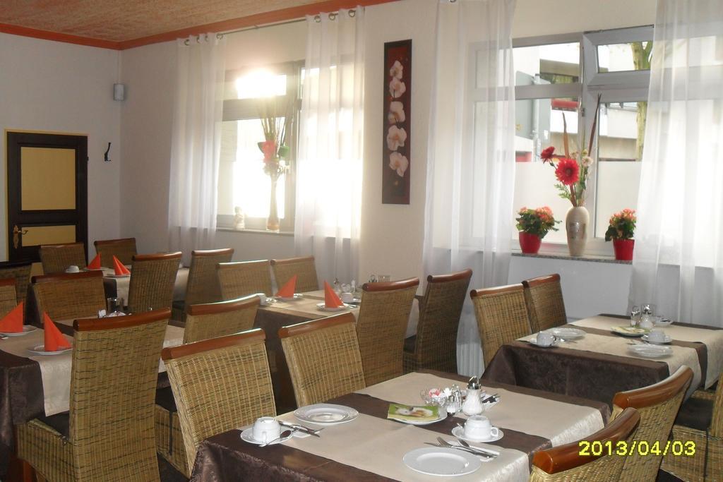 Hotel Monopol Hilden Kültér fotó